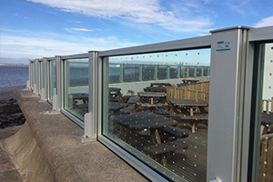 FLOMVERN PERMANENT GLASSVEGGER FOR LANDSKAP IBS